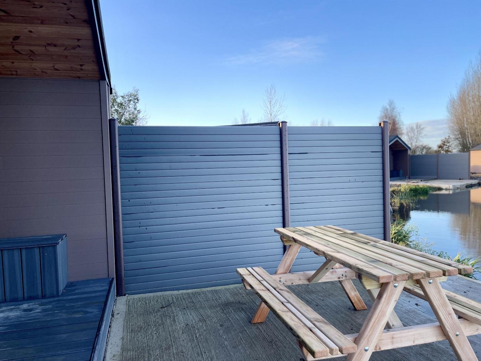 בוסטון Lakeside Fishing Retreats מראה חיצוני תמונה